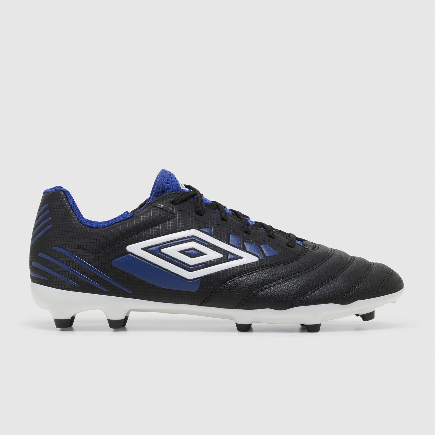 Umbro Tocco IV Club FG Football Boots