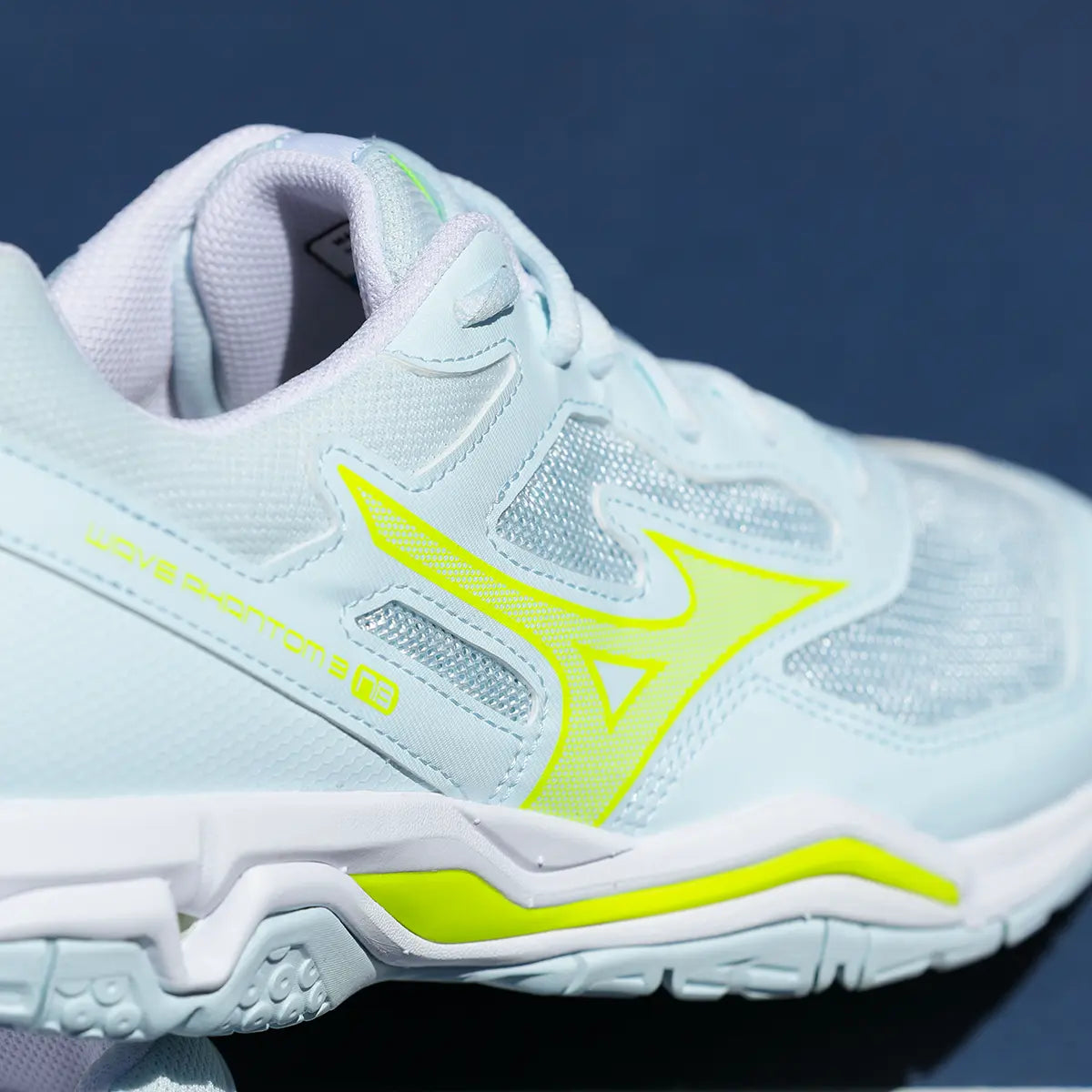 Mizuno Wave Phantom 3 Netball Shoes
