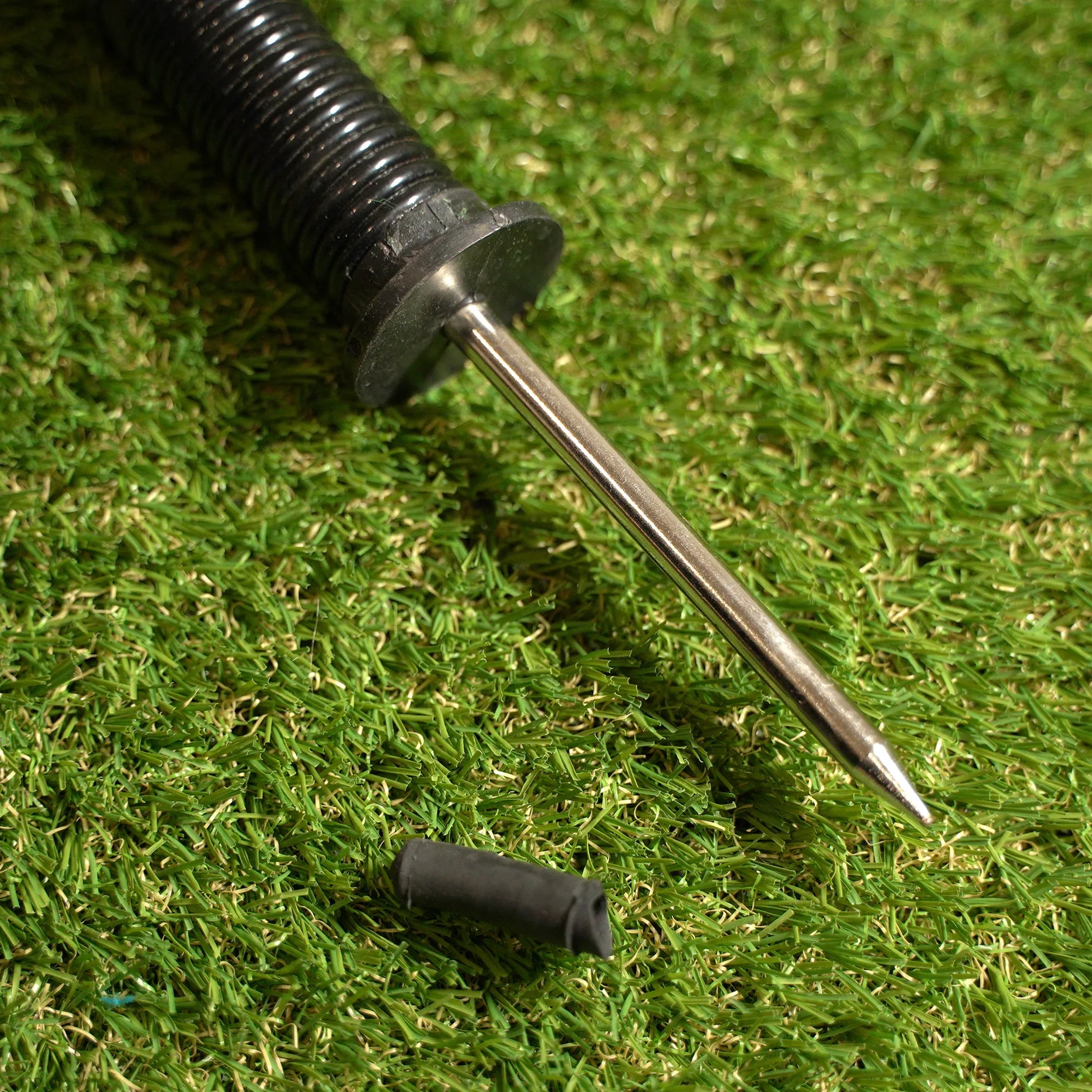 Metal spike and spring base for football corner flag