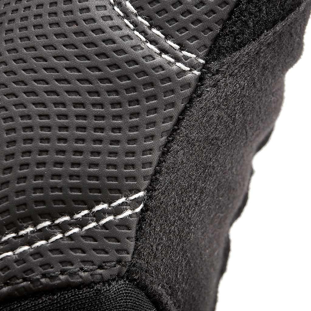 adidas elite training gloves are constructed with a padded and textured palm for optimum protection and comfort.