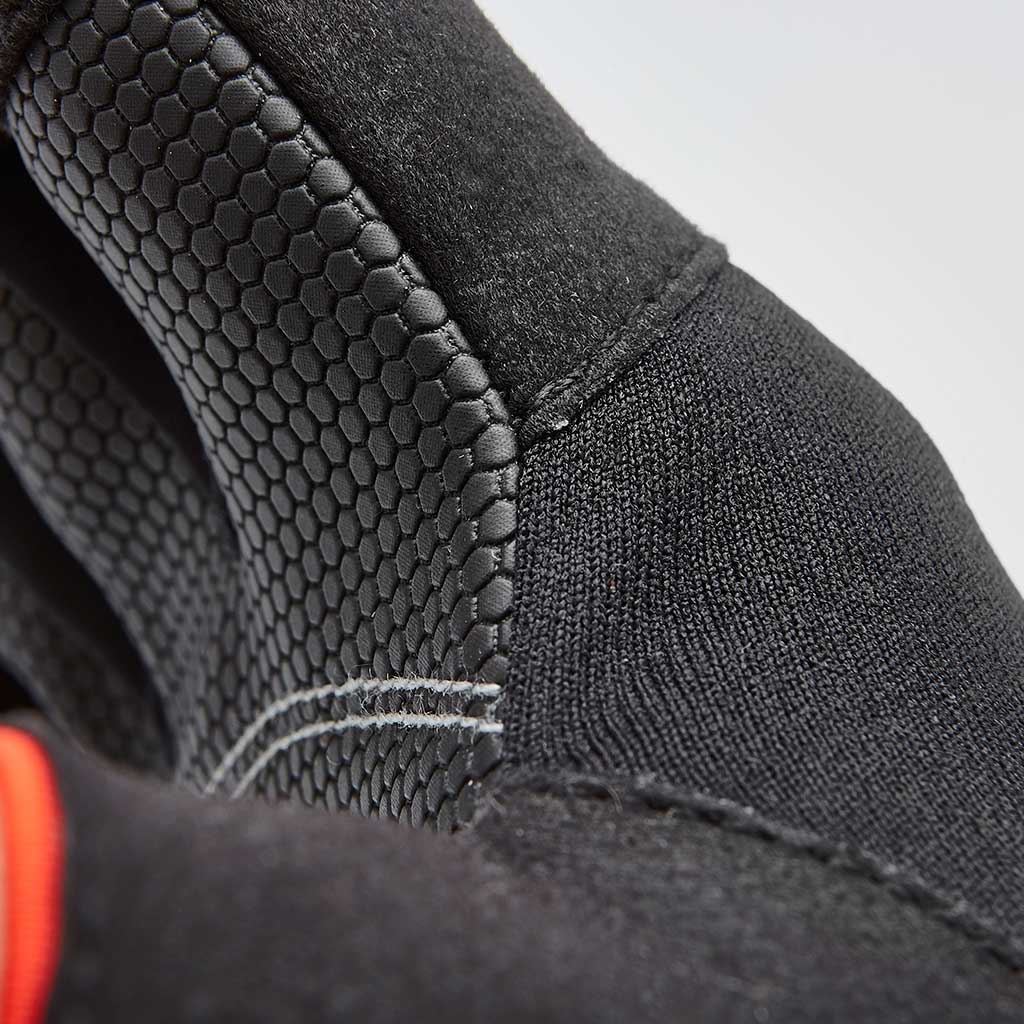 adidas elite training gloves are constructed for high end performance, providing the ultimate grip and protection for your hands.